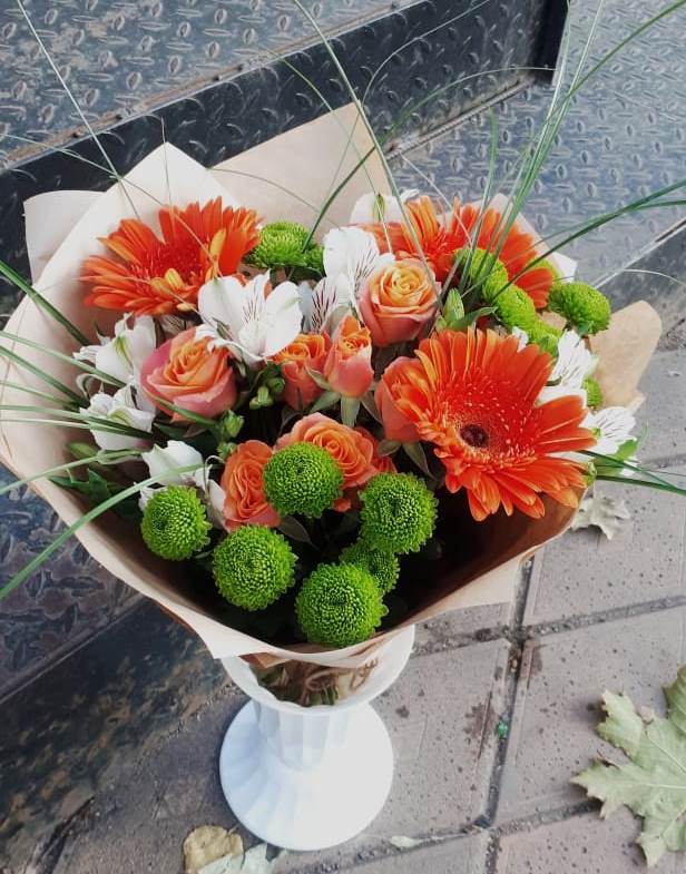 Букет цветов из: Герберы, Хризантемы, Альстромерии и Розы в Комсомольском Воронежской области