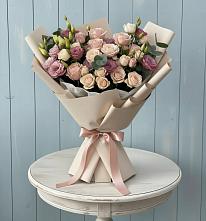 Букет цветов из:  Розы и Лизиантусы в Комсомольском Воронежской области
