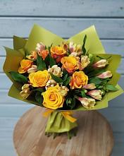 Букет цветов из:  Альстромерии и Розы в Комсомольском Воронежской области