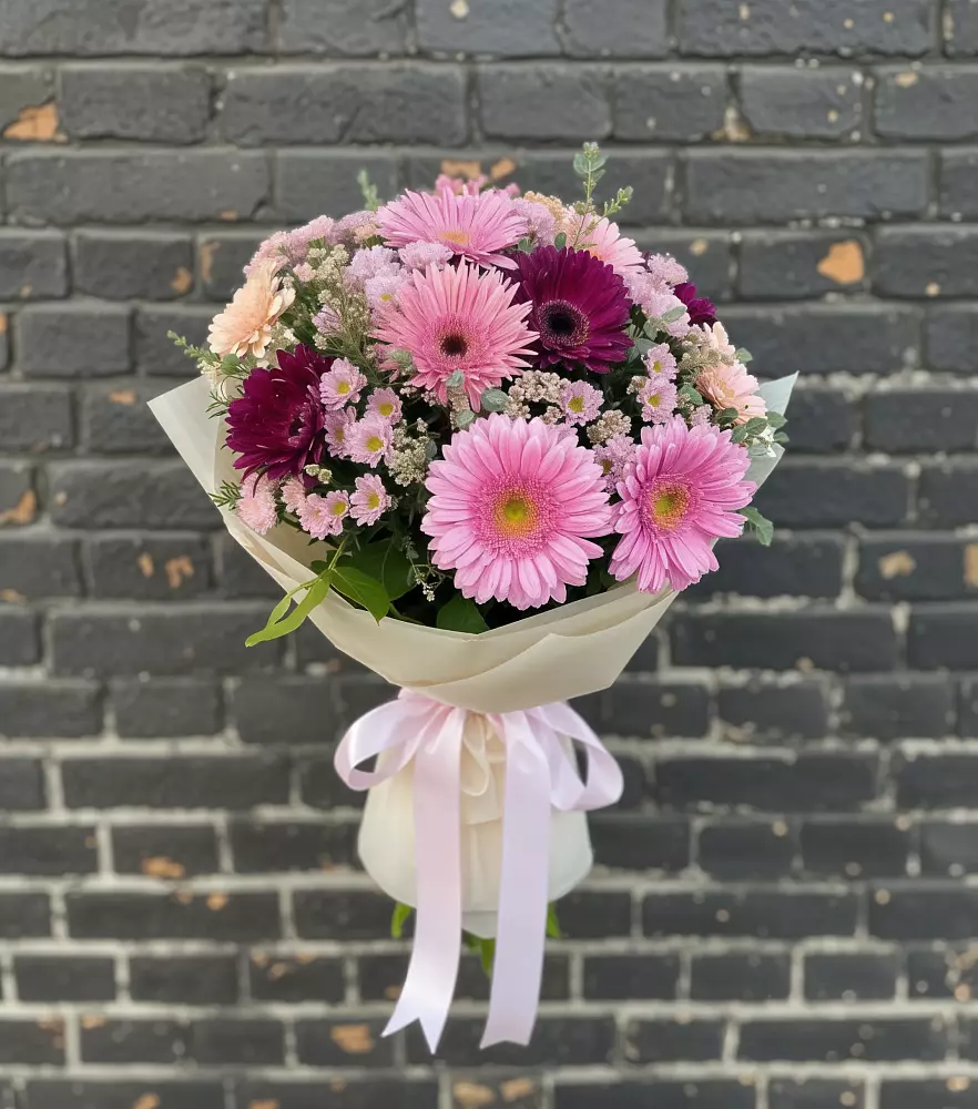 Букет цветов из: Герберы и Хризантемы в Комсомольском Воронежской области