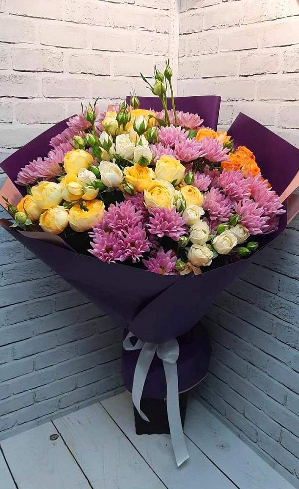 Букет цветов из: Хризантемы и Розы в Комсомольском Воронежской области