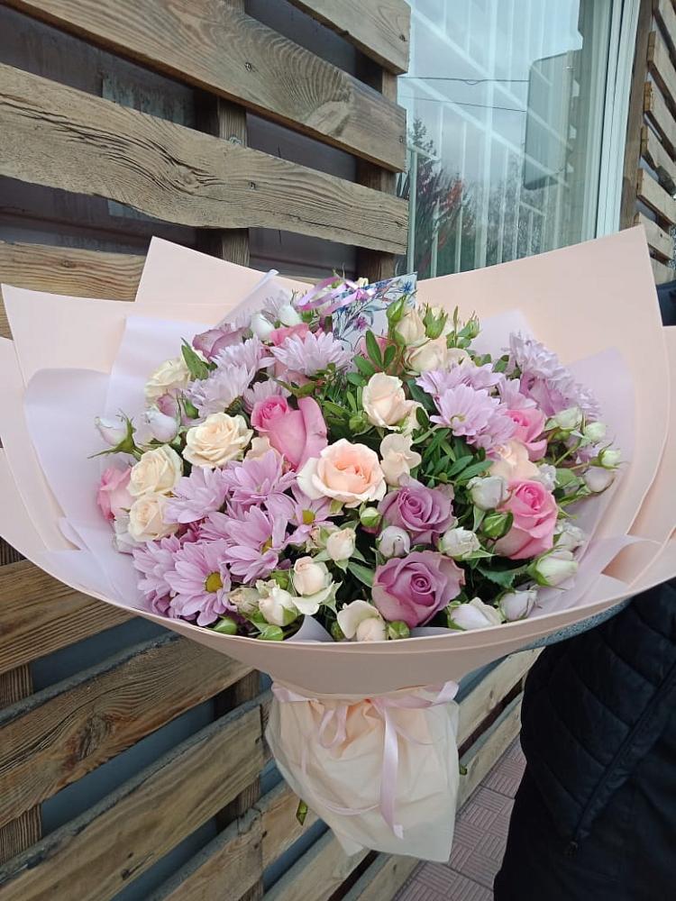 Букет цветов из: Розы и Хризантемы в Комсомольском Воронежской области