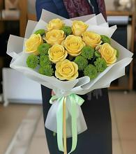 Букет цветов из:  Хризантемы и Розы в Комсомольском Воронежской области