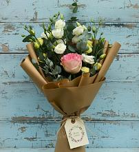 Букет цветов из:  Розы и Лизиантусы #REPLACE_PRED# Комсомольском Воронежской области