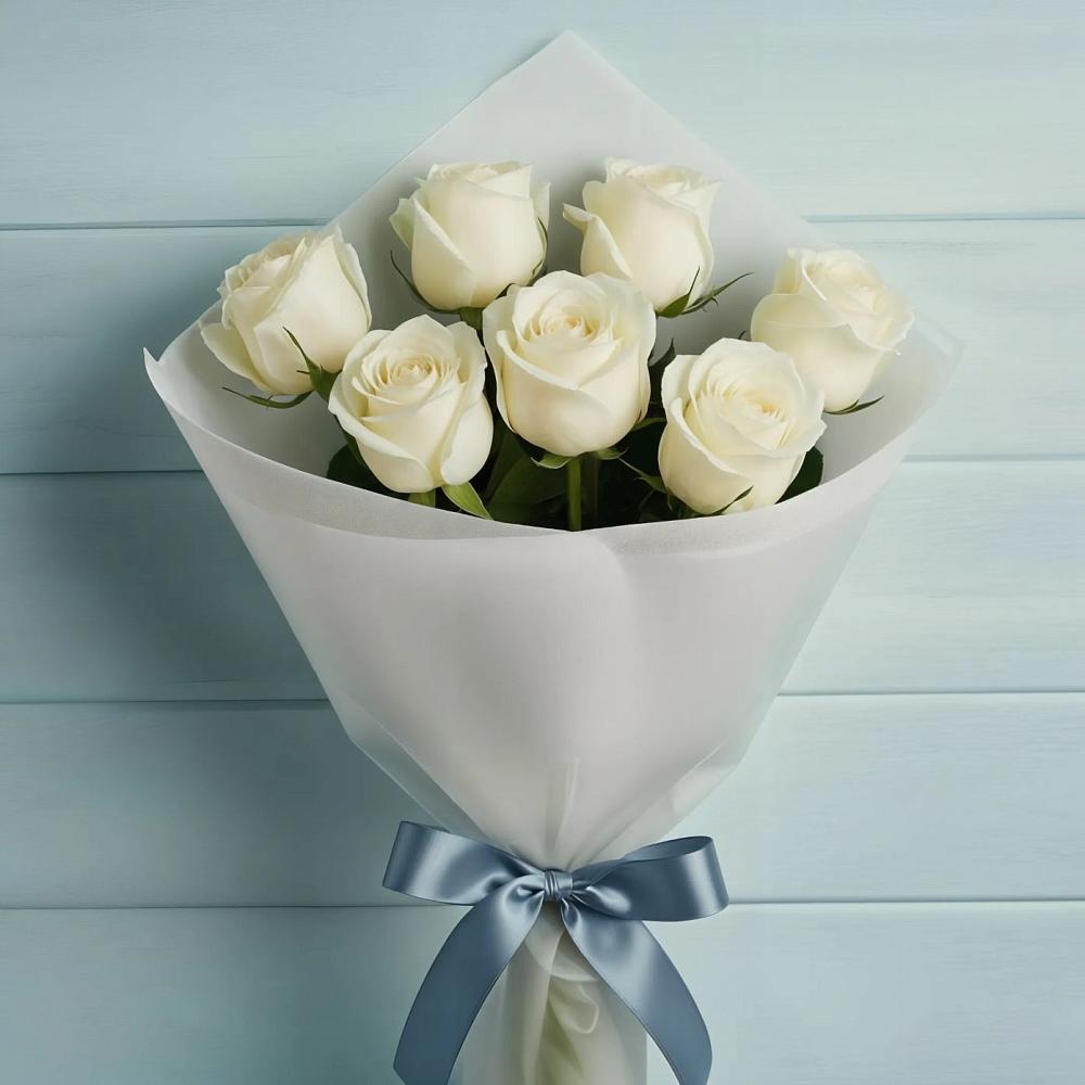 Букет 7 Белых роз Эдлесс Лав в Комсомольском Воронежской области